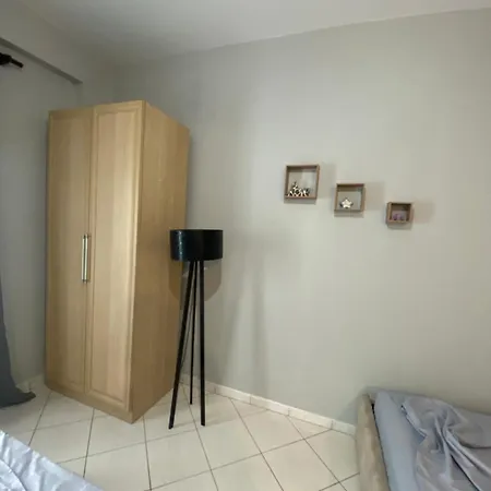 Ar Apartamento Vlorë